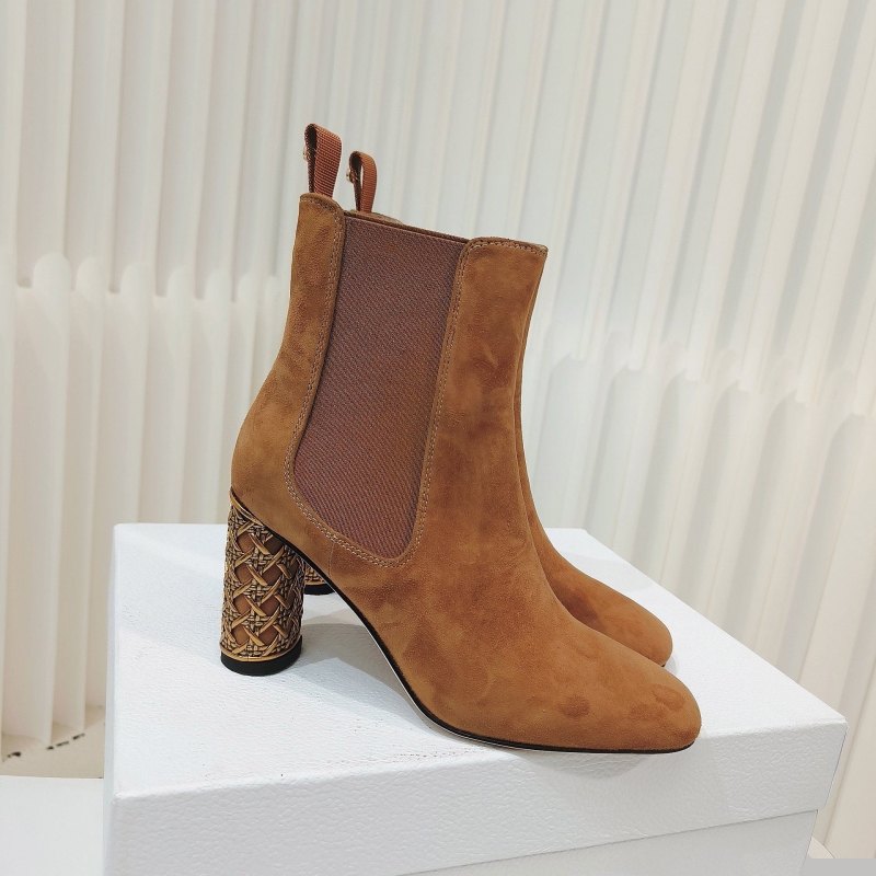 ch**an D*or boots